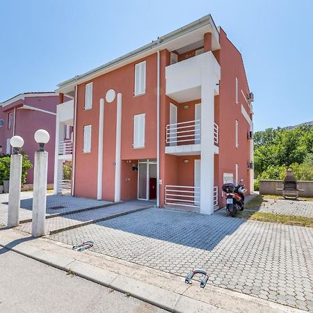 Apartments Melania & Antonia Baska  Exterior photo