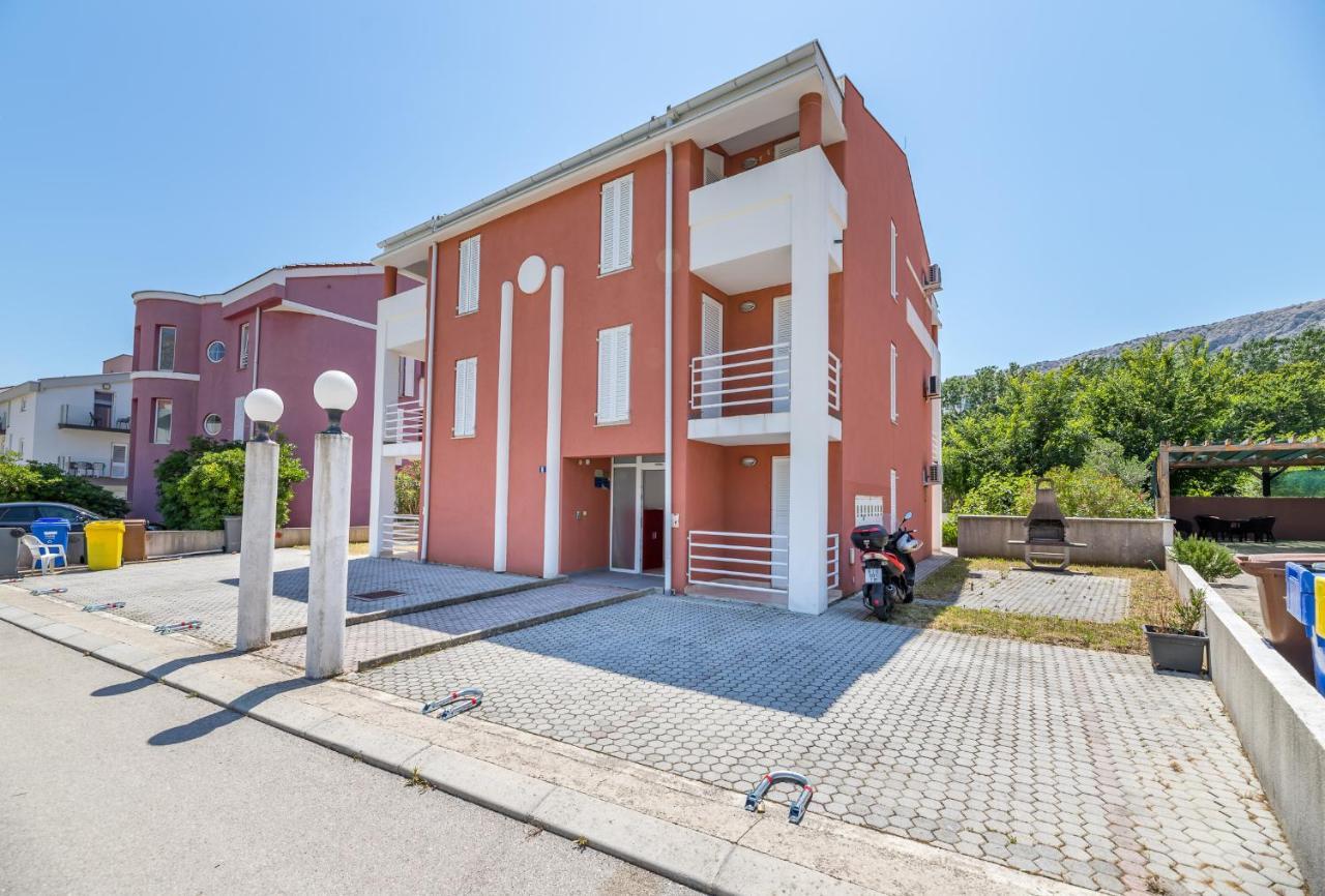 Apartments Melania & Antonia Baska  Exterior photo